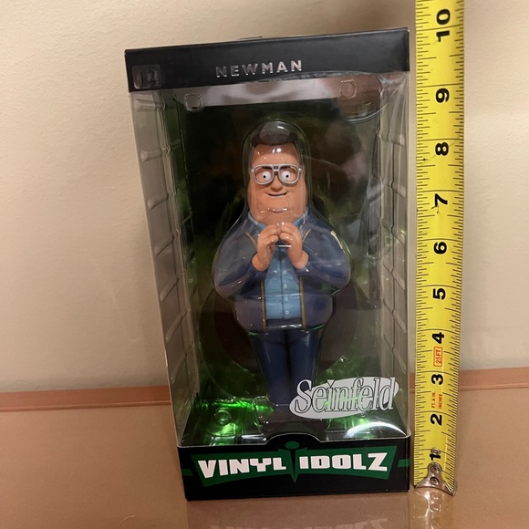 3/$45 Vinyl Idolz assorted pop culture icons - Picture 5 of 10